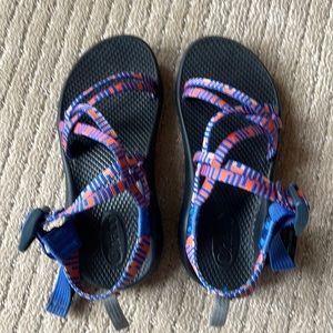 Chaco kids size 3